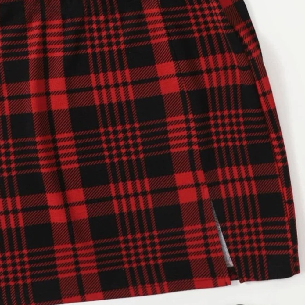 Brand New - Red Plaid Skirt With Slit - Size 8 - Picture 3 of 5